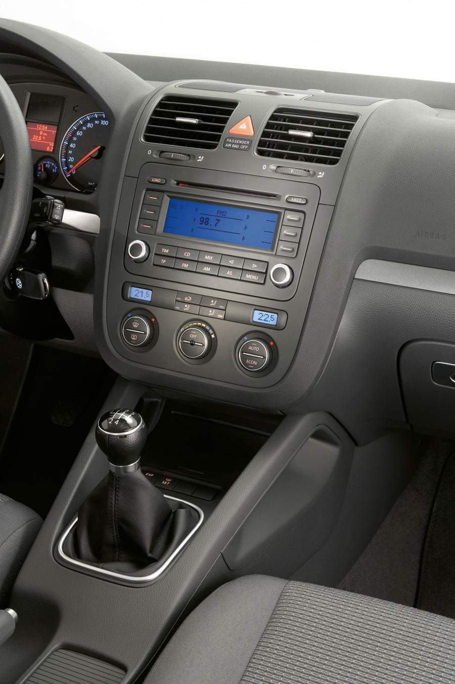  Volkswagen Jetta 2005 года  (фото 95 из 131)